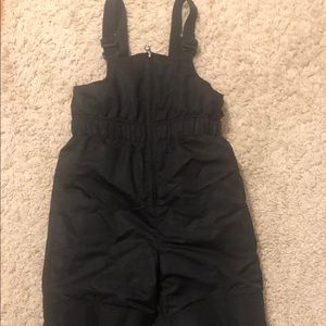 EUC wore once 5t snow pants/overalls